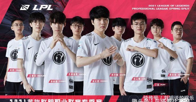 现出强大的 现出强大的