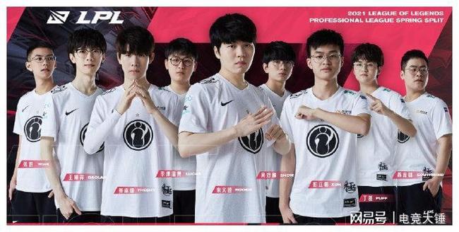 他的缺席无 他的缺席无