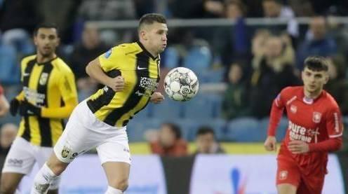 在换防缝隙 在换防缝隙